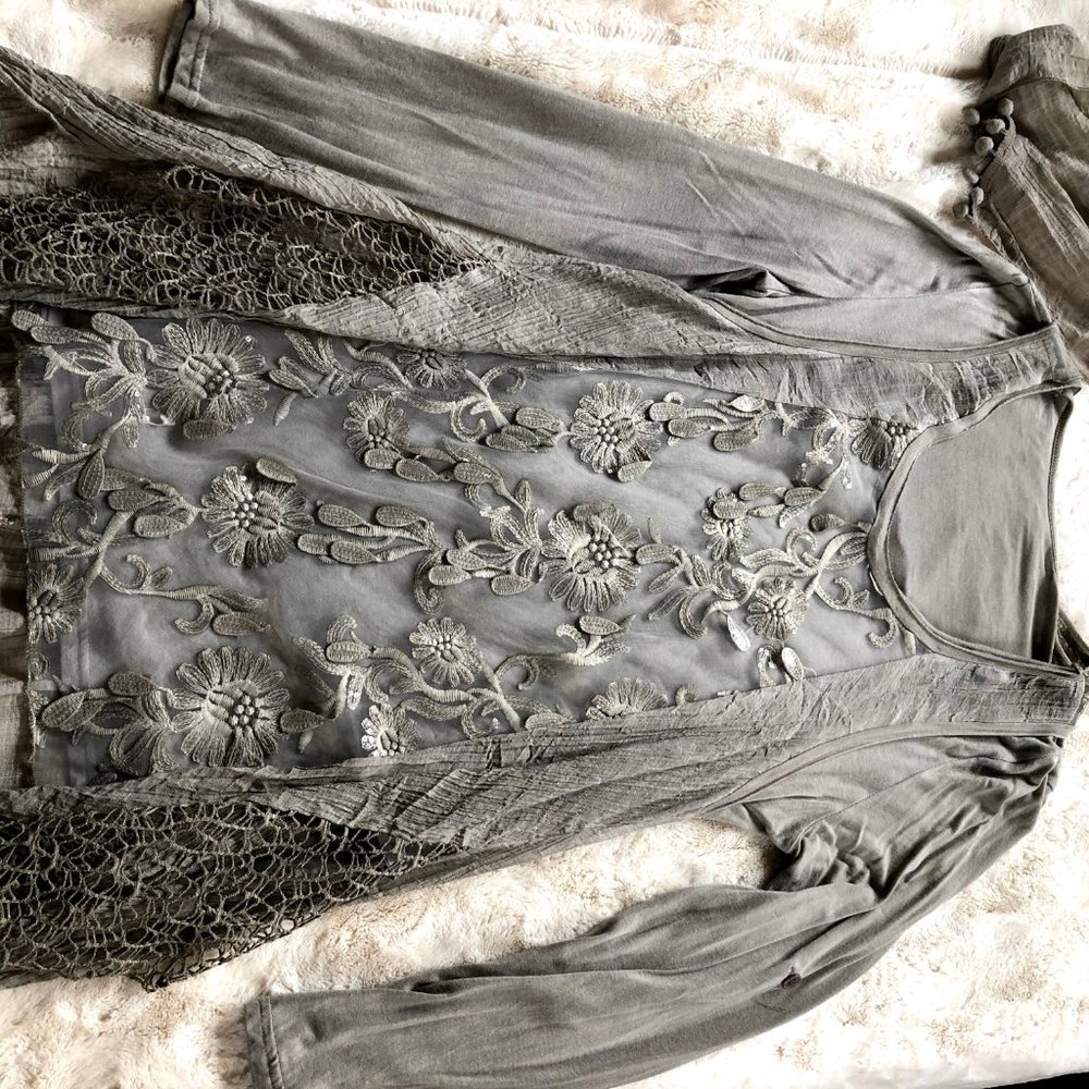 Layered Tunic Top - Picture 2 of 8